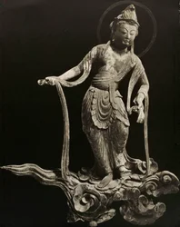 Bosatsu spiller musikkinstrument, fra det 11. århundre, Late Heian Period, Byodo-In, Kyoto, 1950